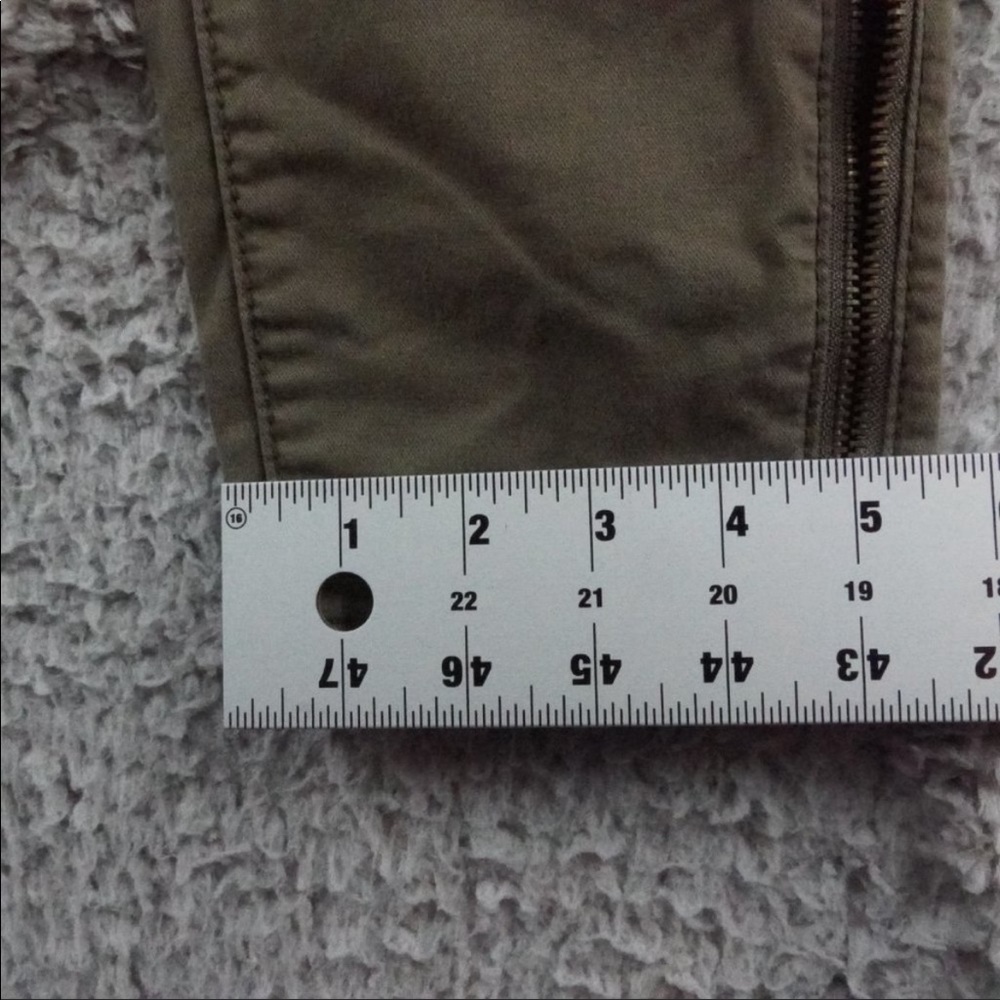 Pilcro and the Letterpress ankle zip jeans - Picture 7 of 11